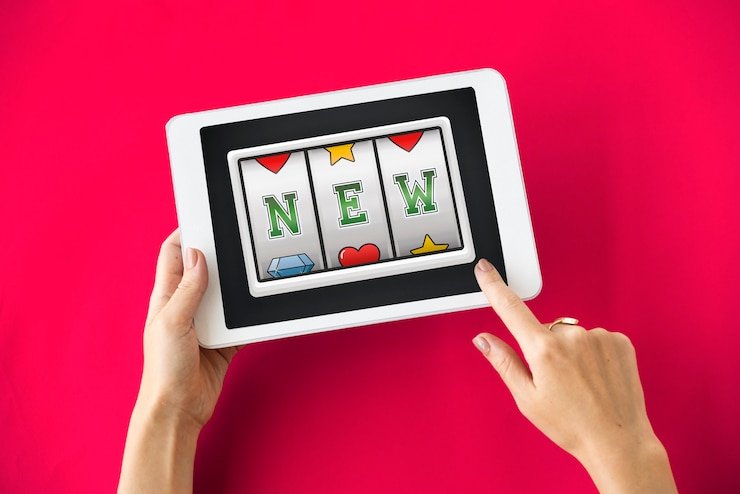 Layar penuh tabel hadiah multiline dengan pembayaran per simbol untuk slot agen olx